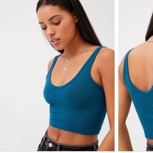 ISO uo out from under drew ribbed tank top teal